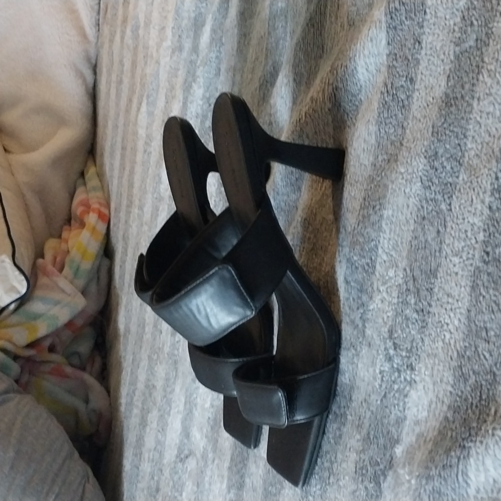 Open edit sandal